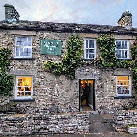 Redmire Village Pub Exterior photo